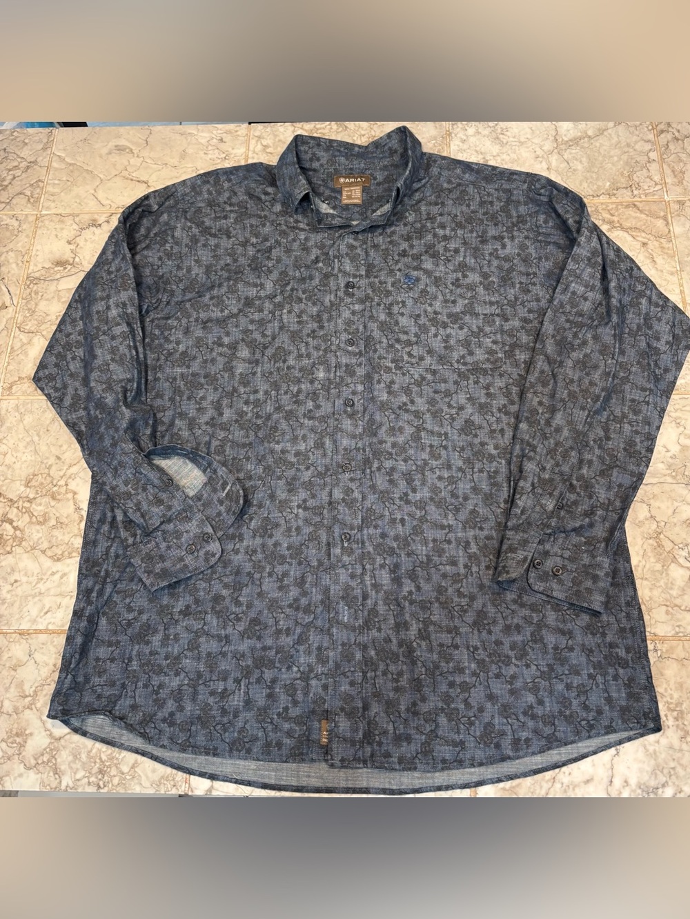 Ariat Men’s Western shirt Button Down Long Sleeve XL Tall Navy & Floral.